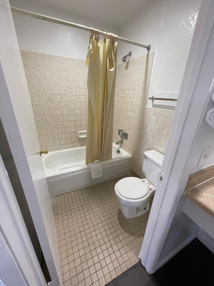 Budget Single Room- Smoking interior